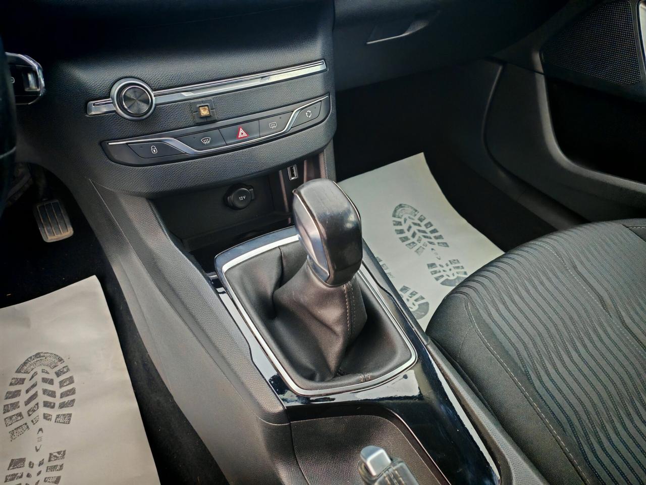 Peugeot 308 1.6BlueHDi navig led cruise 2017