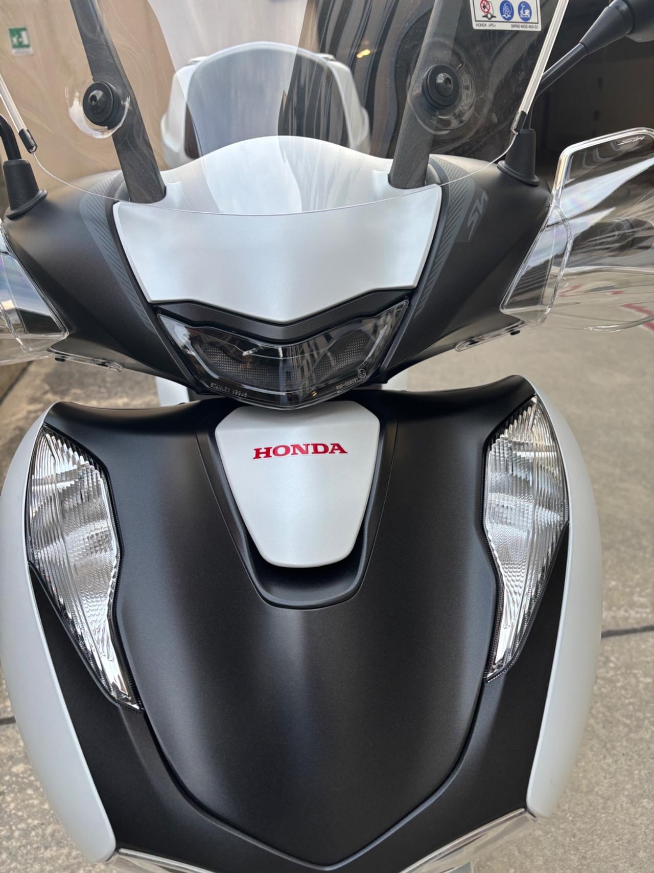 Honda SH 125 Sport Matt Pearl Cool White NUOVO