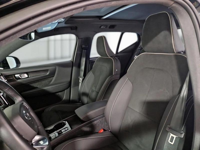 VOLVO XC40 T4 Recharge Plug-in auto Ultimate Bright