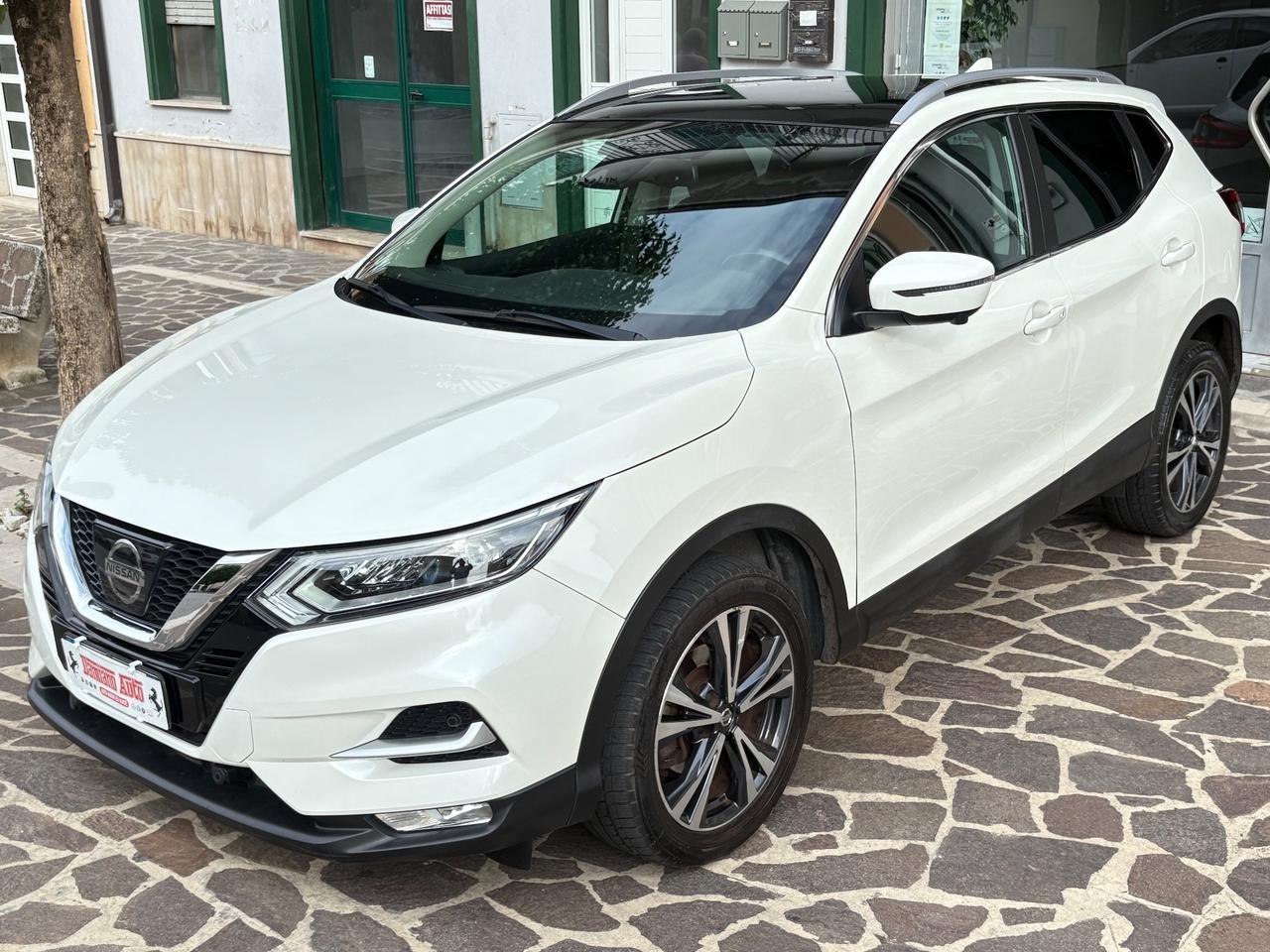 Nissan Qashqai 1.5dCi N-Connecta BIANCO PERLA FULL/LED