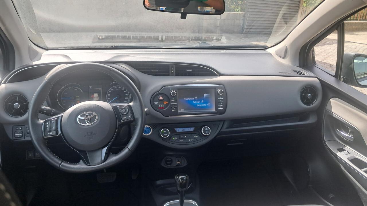 Toyota Yaris 1.5 Hybrid 5 porte Business