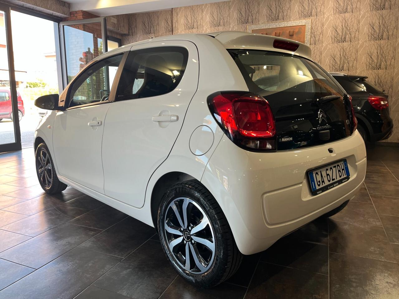 Citroen C1 VTi 72 S&S 5 porte Shine