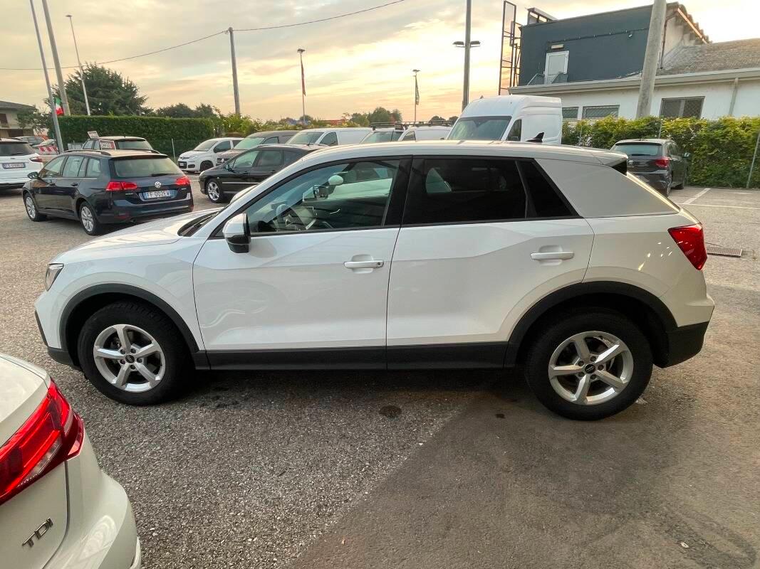 Audi Q2 30 2.0 tdi Business s-tronic FULL LED PDC