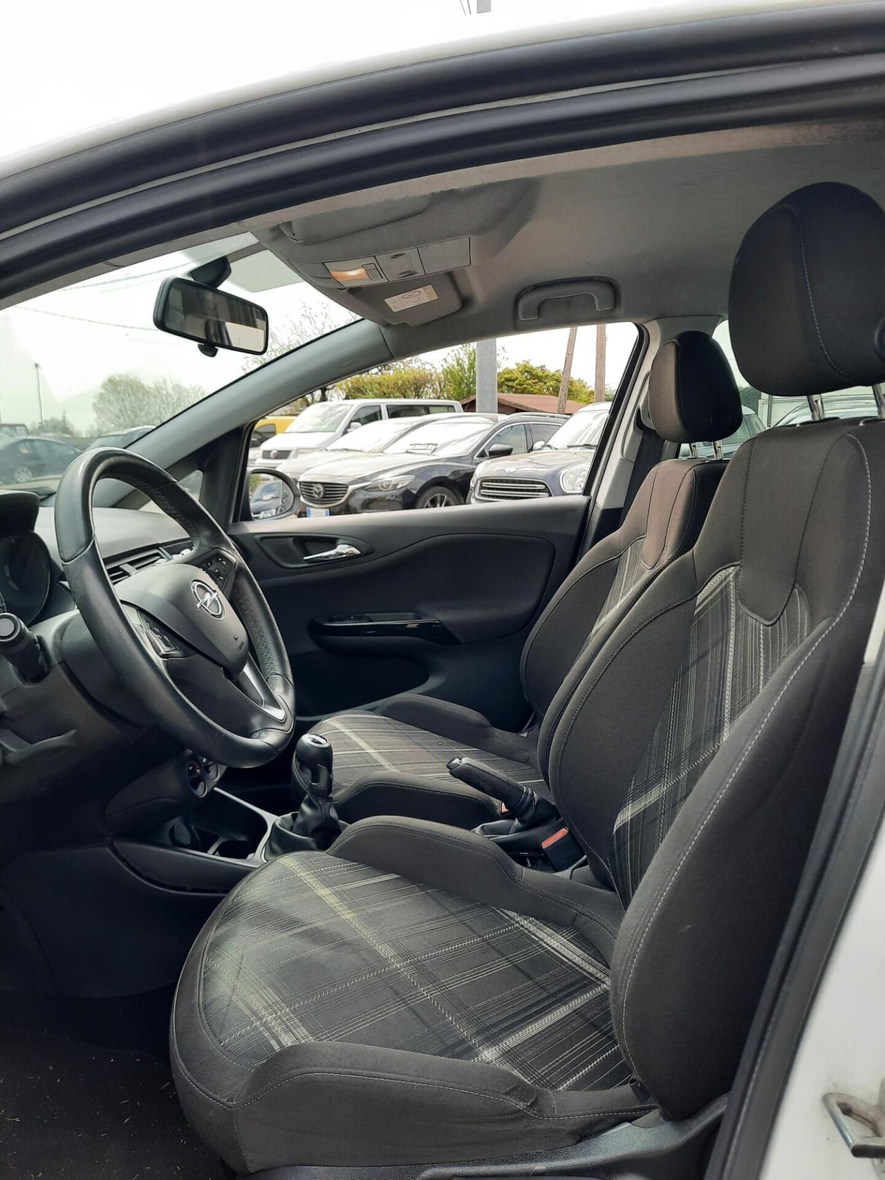 Opel Corsa 1.2 5 porte Innovation OK NEOPATENTATI