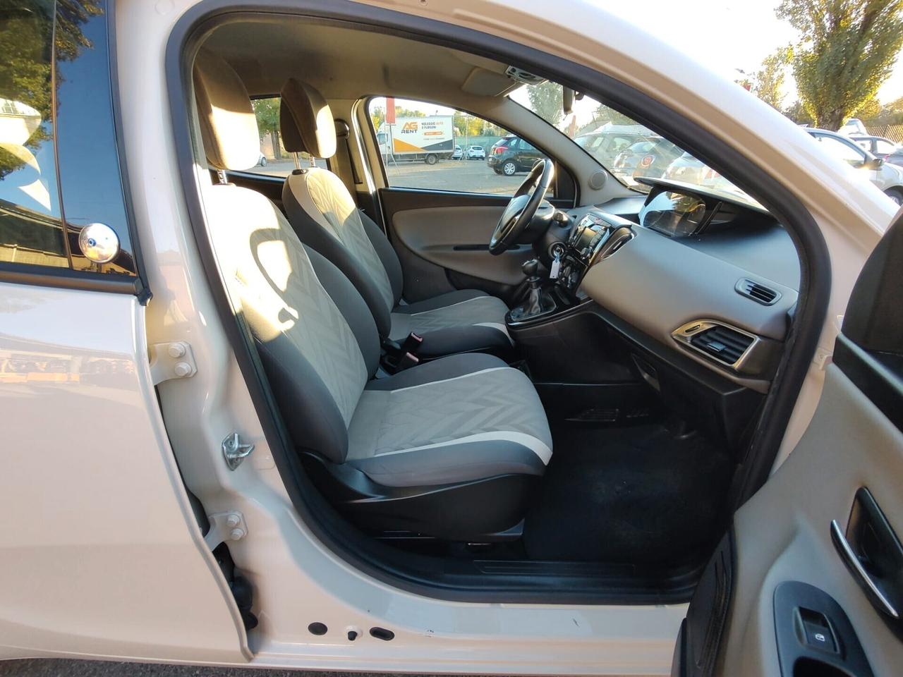 Lancia Ypsilon 1.2 , GPL, 5 PORTE ECOCHIC ELLE OK NEOPATENTATI, GARANZIA L.12 MESI