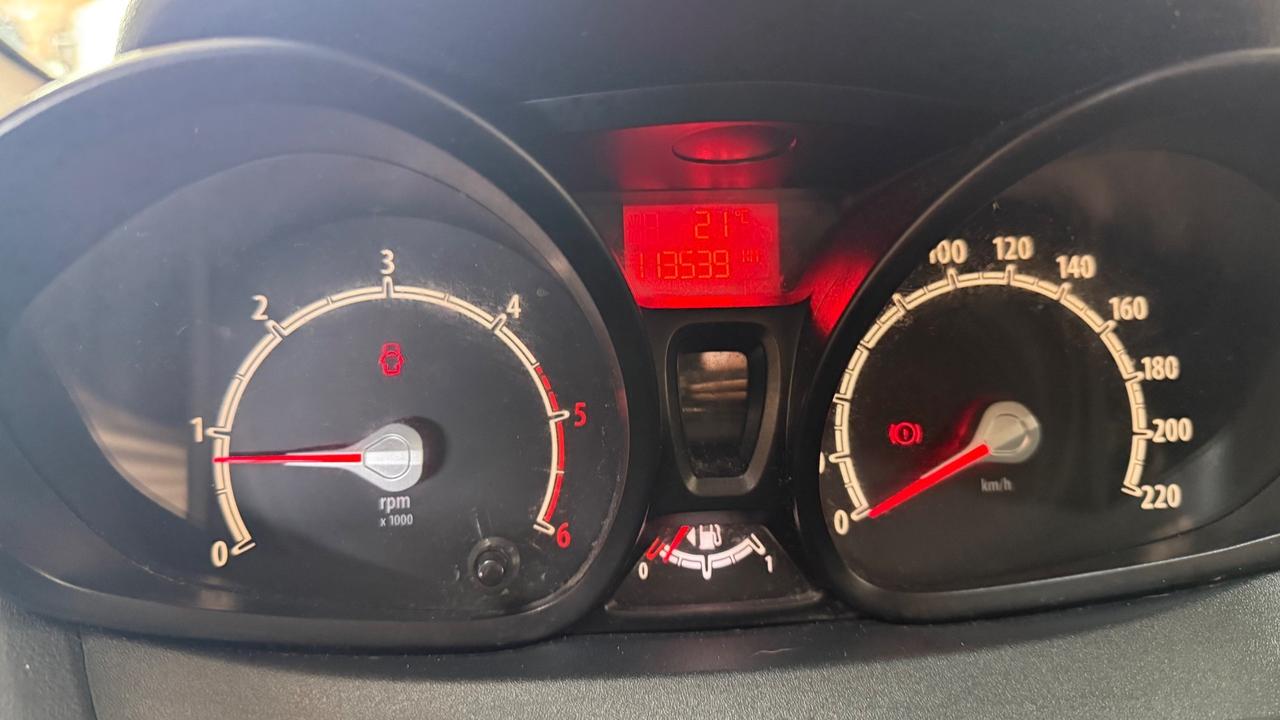Ford Fiesta 1.4 TDCi 5p. Titanium