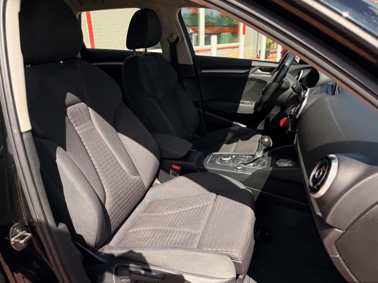 Audi A3 1.6 TDI clean diesel S tronic Ambition