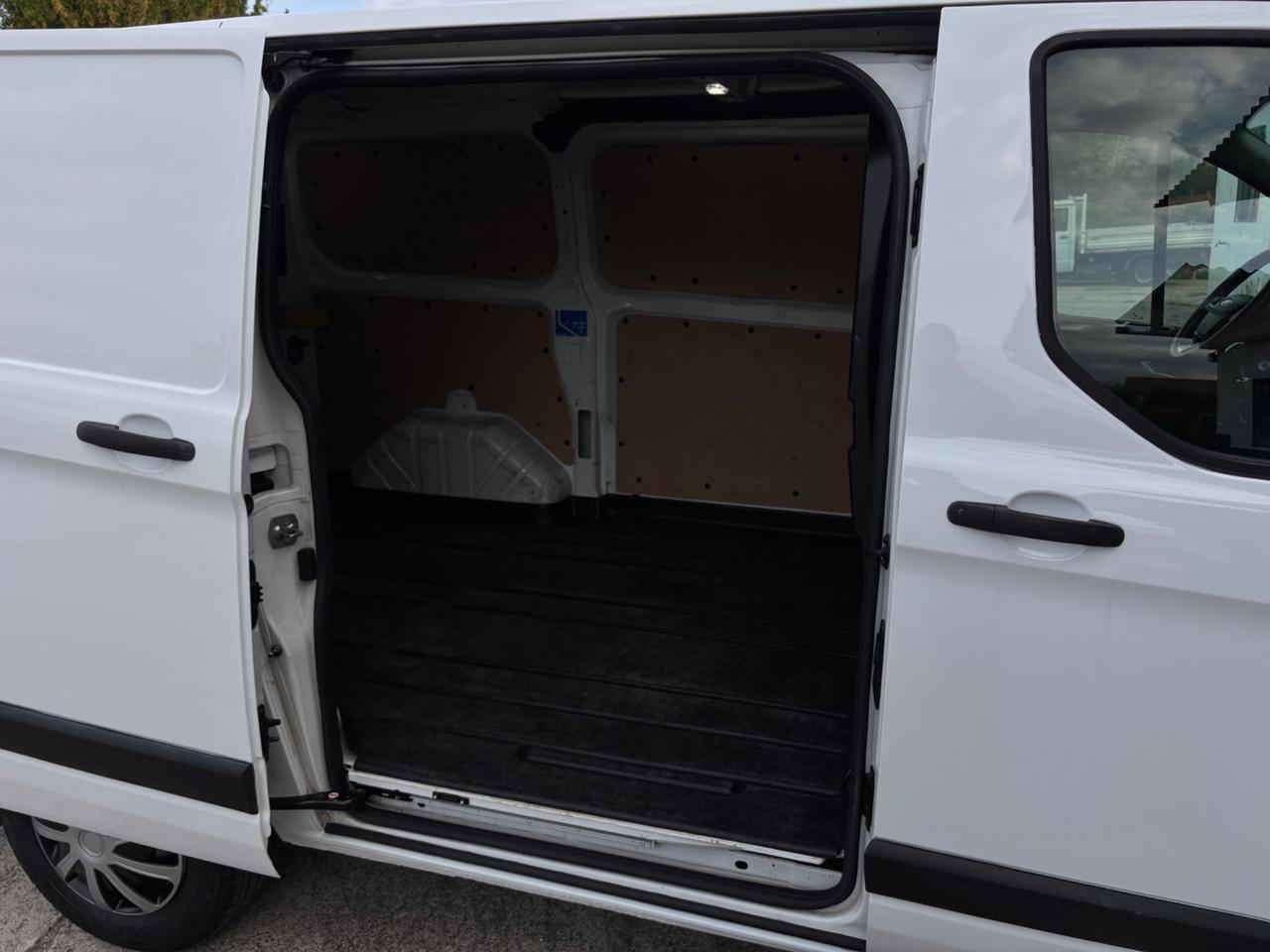 Ford transit 2.0 Diesel - ibrida 2021. Garanzia 12mesi