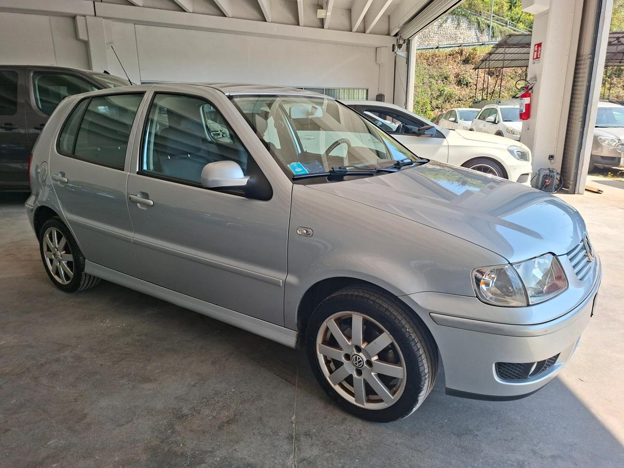 Volkswagen Polo 1.4 16V cat 5p. Highline
