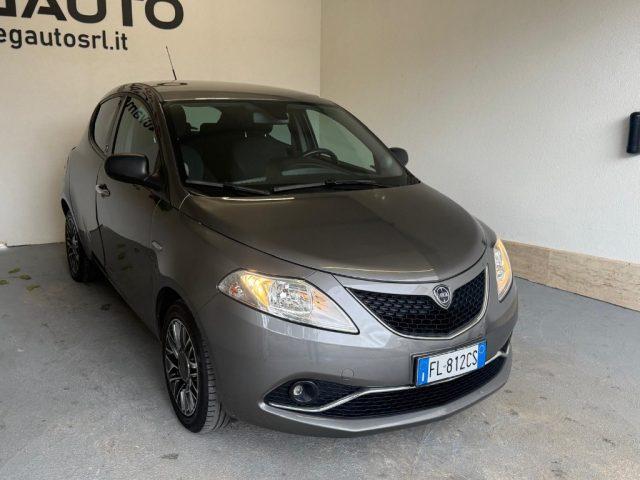 LANCIA Ypsilon 1.2 69 CV 5 porte GPL Ecochic Silver