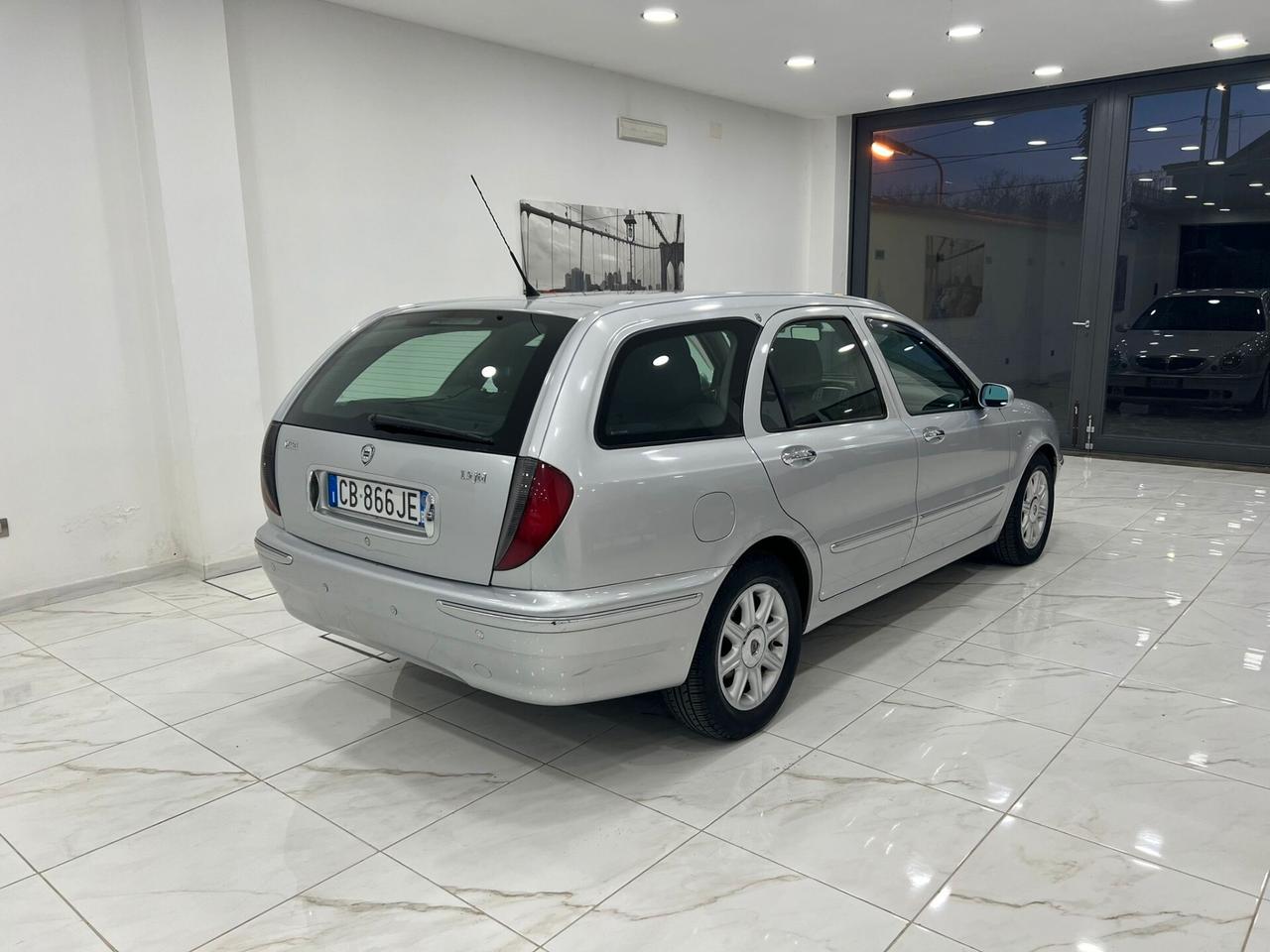 Lancia Lybra 1.9 JTD cat Station Wagon LX