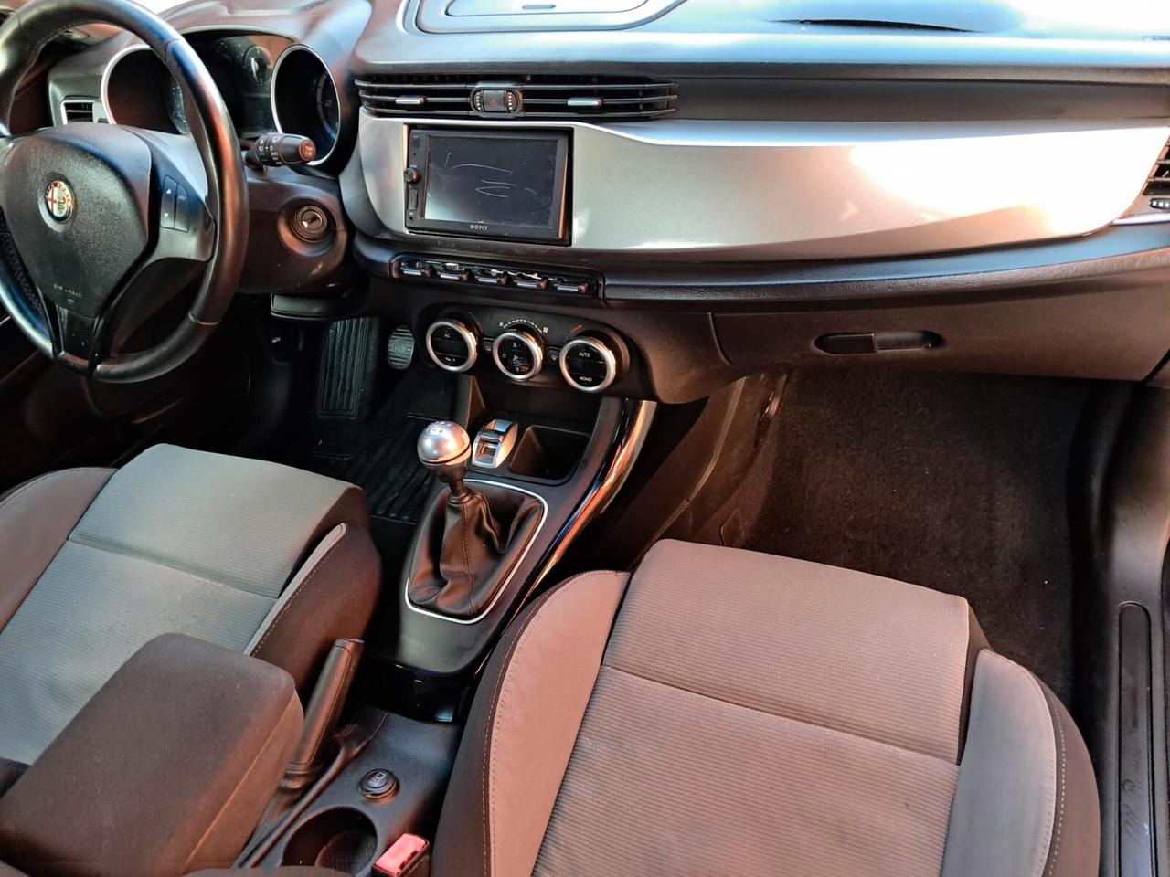 Alfa Romeo Giulietta 2.0 JTDm-2 140 CV Distinctive