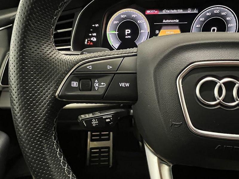 Audi Q8 Q8 55 TFSI quattro tiptronic Sport PHEV