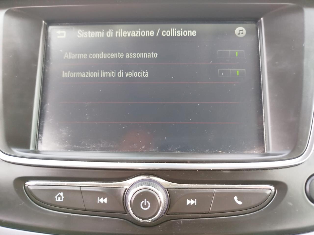 Crossland 1.5-120cv AUTOMATICA*PREZZO VERO* GARANZIA 12 MESI- IVA DEDUCIBILE