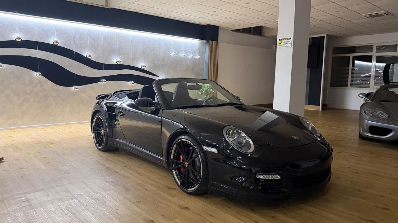 Porsche 911 Turbo Cabriolet