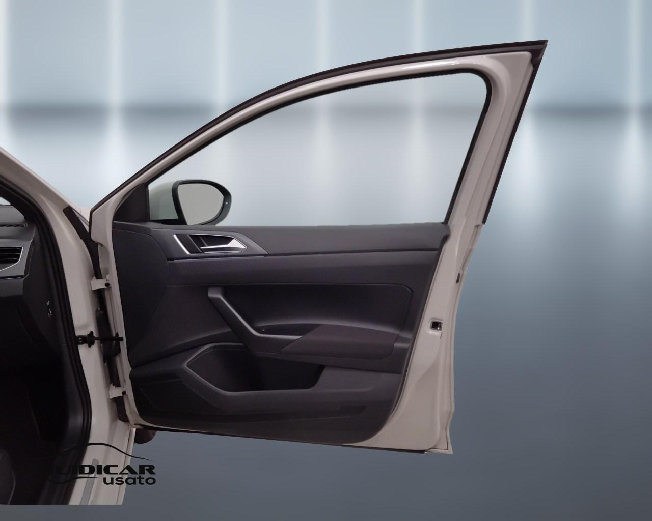 VOLKSWAGEN Taigo - Taigo 1.0 tsi R-Line 110cv dsg