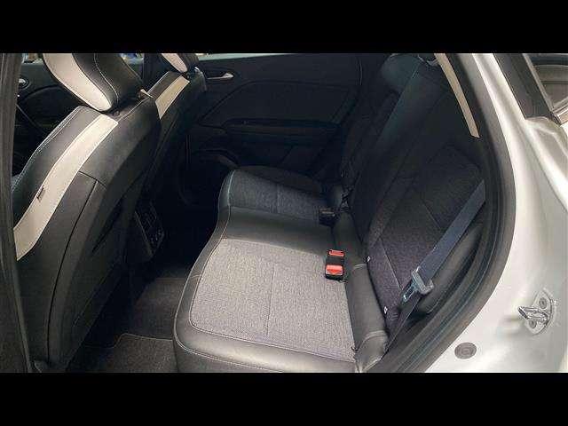 Renault Captur 1.6 E-TECH Hybrid Intens Auto 145cv