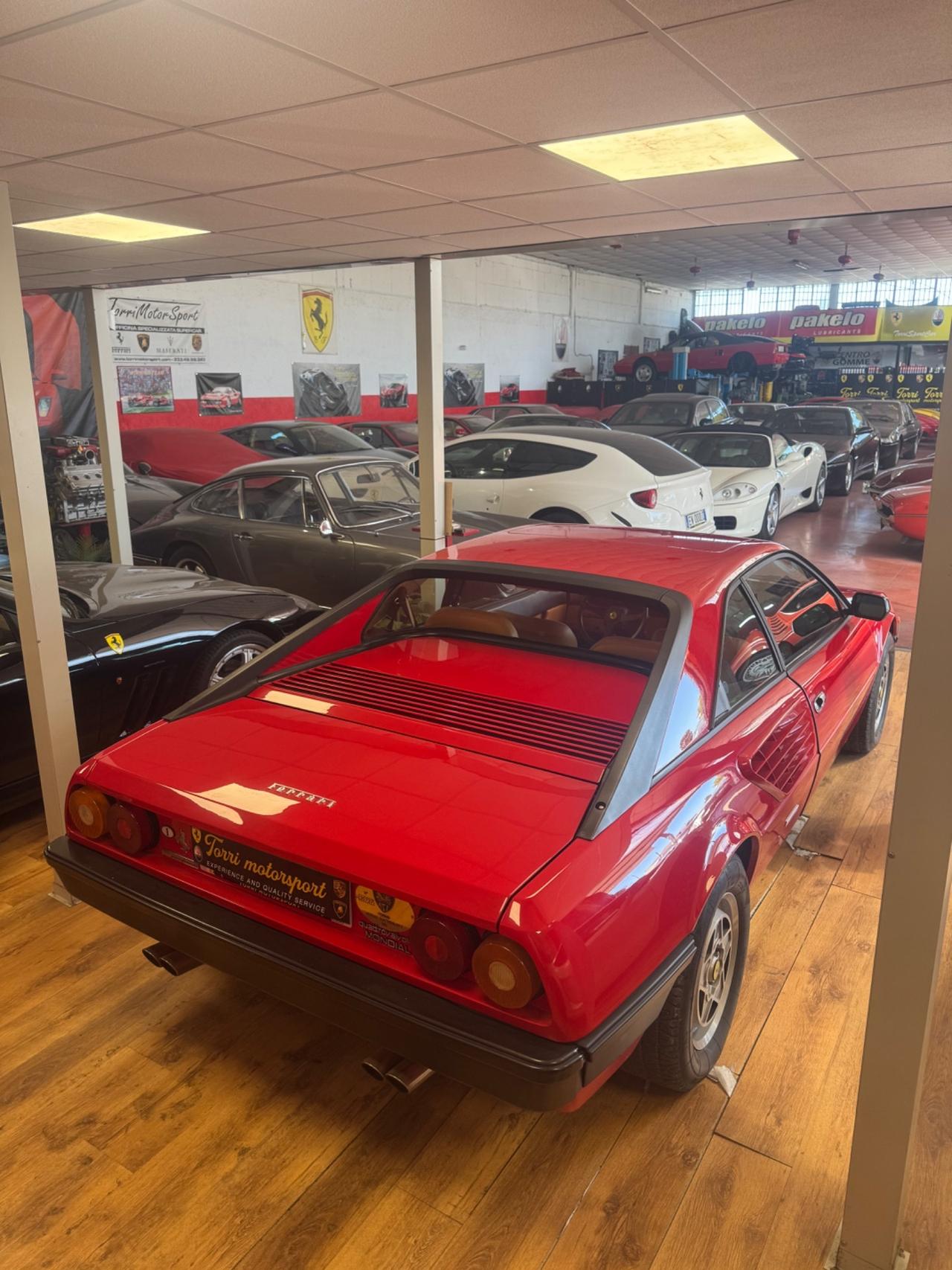 Ferrari Mondial 3.0 Quattrovalvole Da vetrina PERMUTE