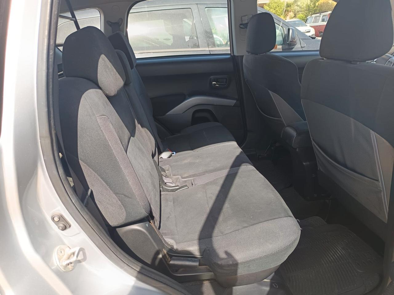 Mitsubishi Outlander 2007 - 2.0 DI-D autocarro Lb automobili