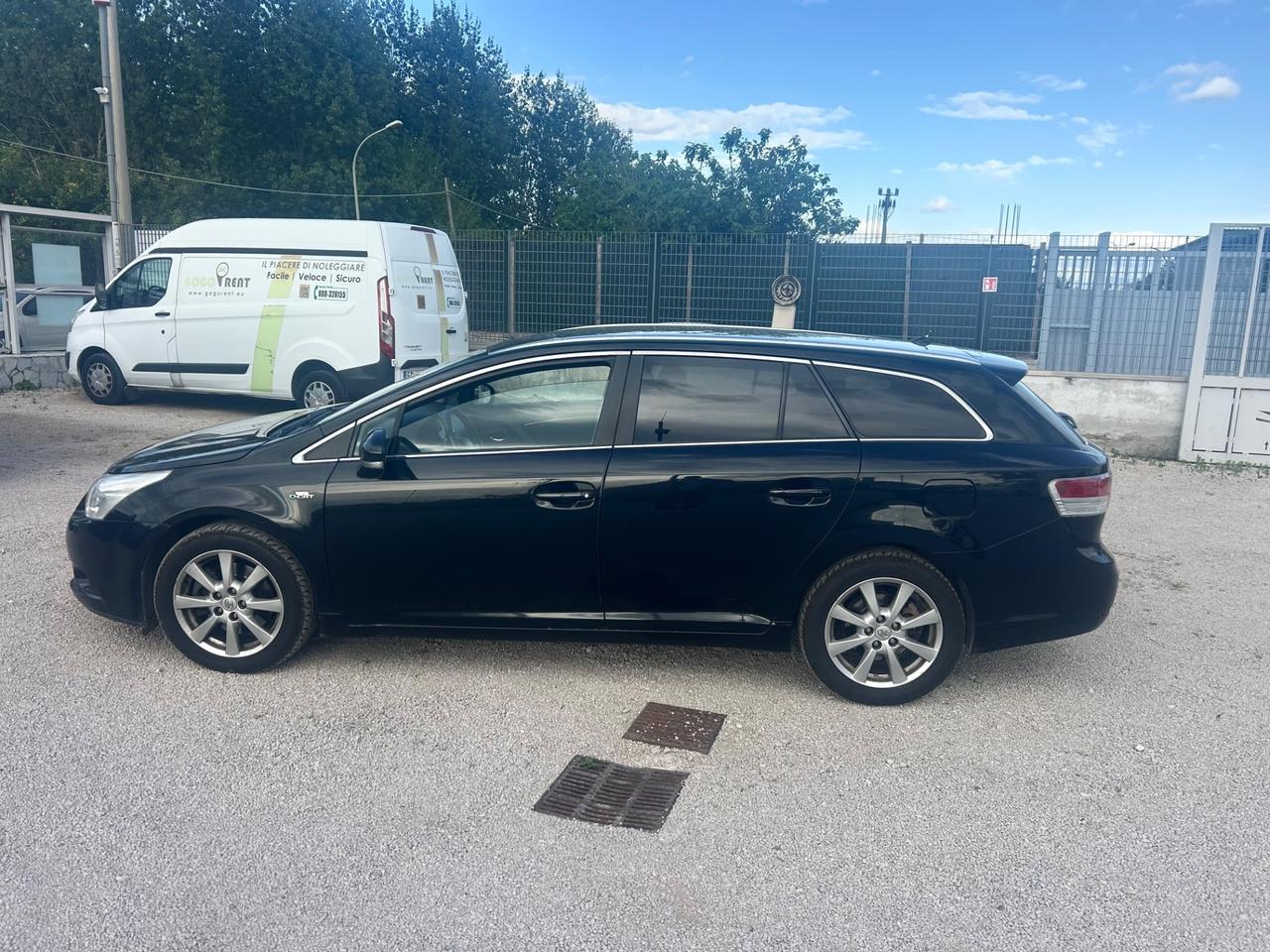 Toyota Avensis 2.2 D-Cat aut. Wagon Executive