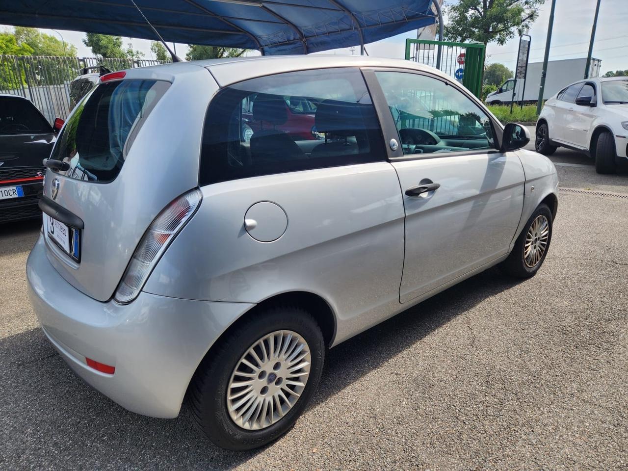 Lancia Ypsilon 1.4 Argento Ecochic GPL