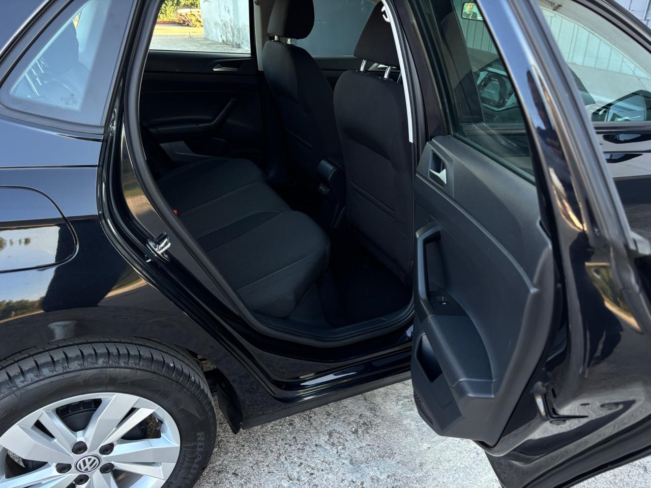 Volkswagen Polo 1.6 TDI. Garanzia. Neopatentati
