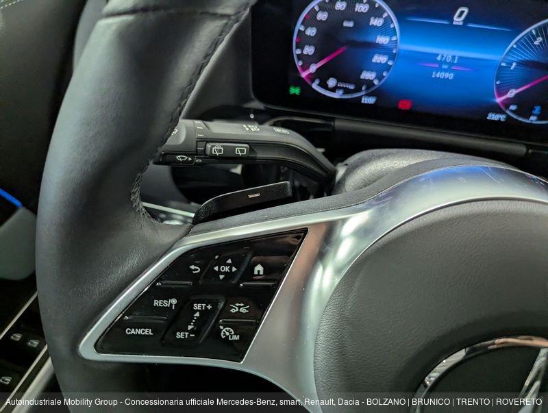 Mercedes-Benz GLA 200 D 4MATIC PROGRESSIVE ADVANCED AUTOMATIC