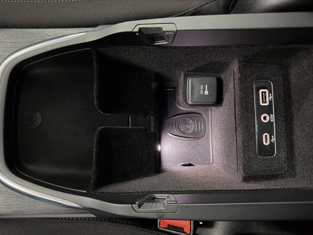 Alfa Romeo Stelvio 2.2 TD 160 CV AUTOCARRO N1 SUPER BUSINESS DISTRIBUZIONE ESEGUITA CERCHI 18" 5 POSTI IVA INCLUSA