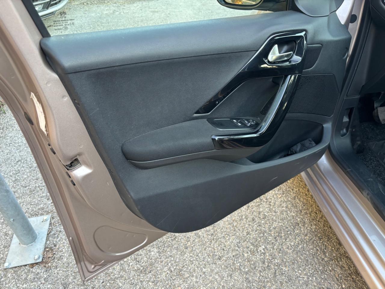 Peugeot 208 1.4 5p. GPL OK NEOPATENTATI