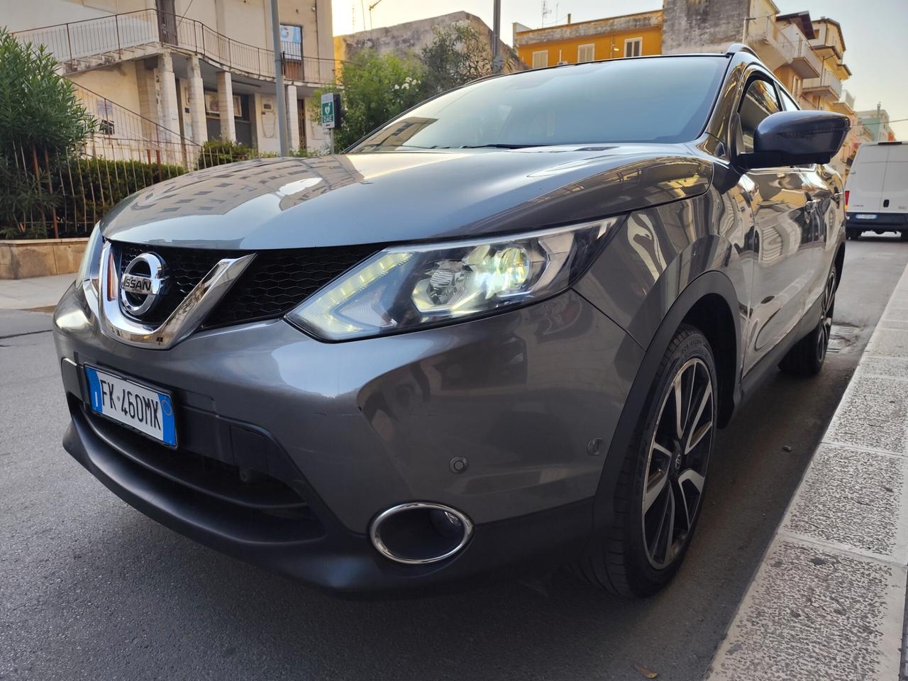 Nissan Qashqai 1.5 dCi 110CV Tekna TETTO NAVI