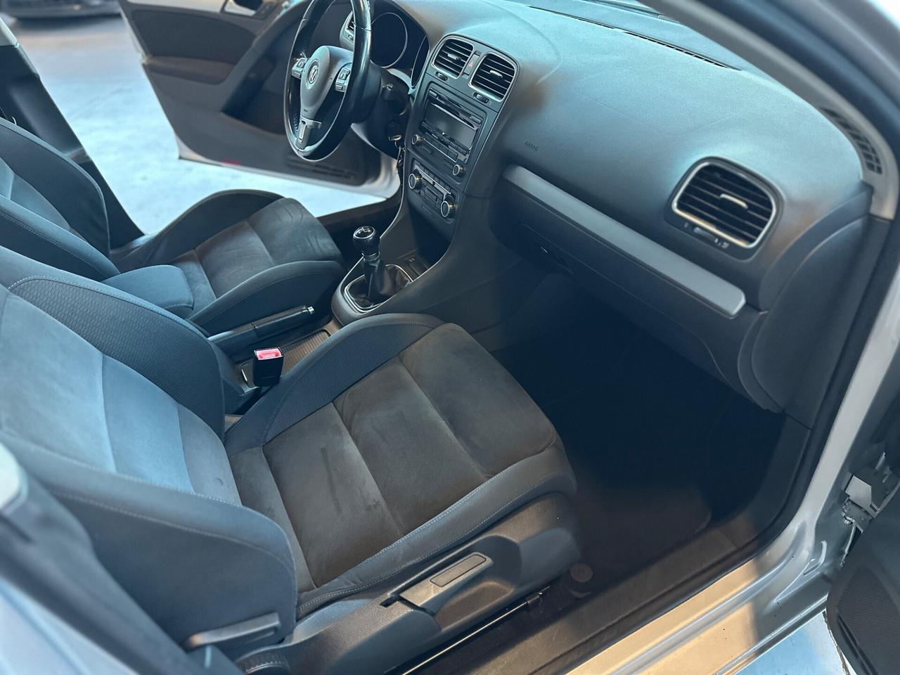 Volkswagen Golf 1.6 TDI DPF 5p. Highline