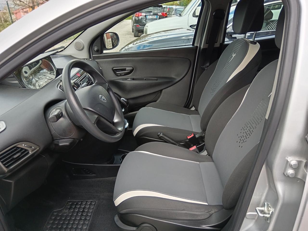 Lancia Ypsilon 1.2 69 CV ELEFANTINO SOLI 45000KM