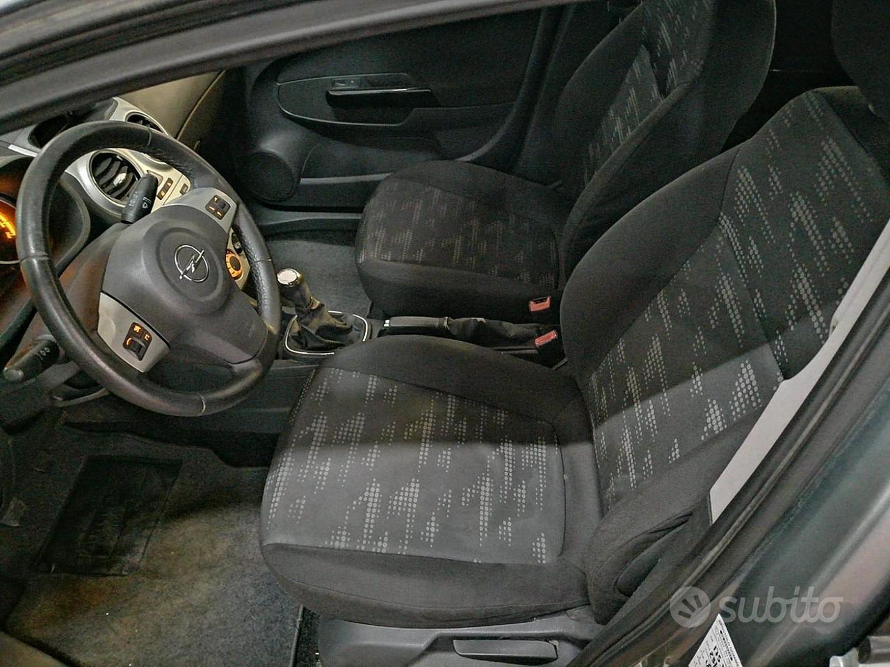 Opel Corsa 1.2 16v 85cv Cosmo Ok Neop.