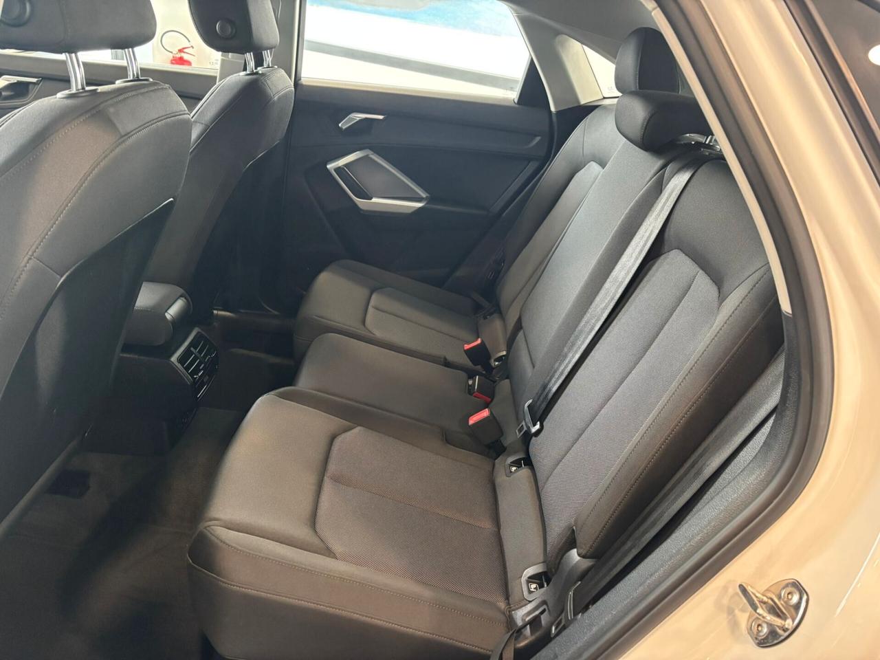 Audi Q3 SPB 35 TDI S tronic Business Advanced