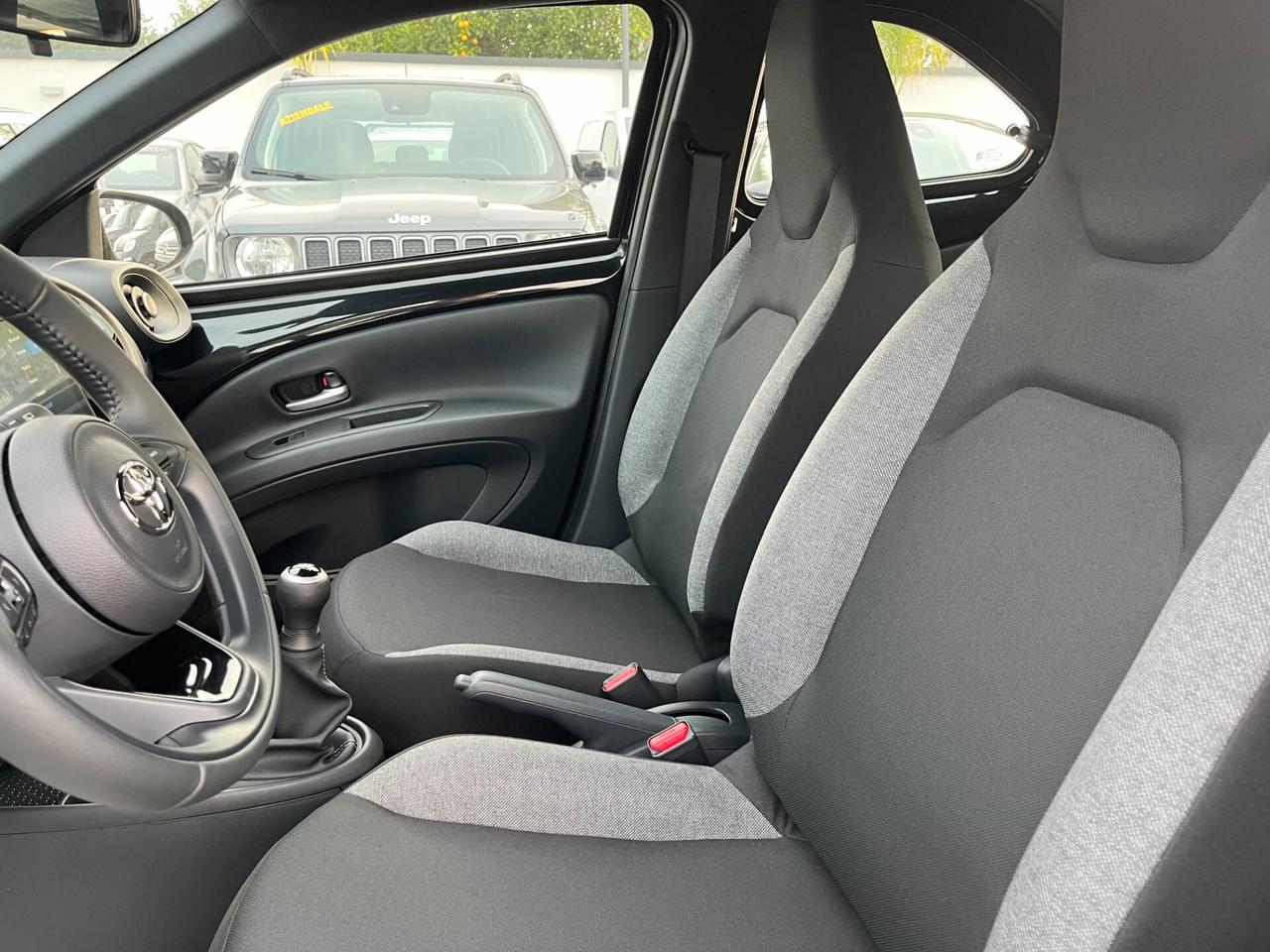 Toyota Aygo X 1.0 VVT-i 72 CV 5 porte Active Km0