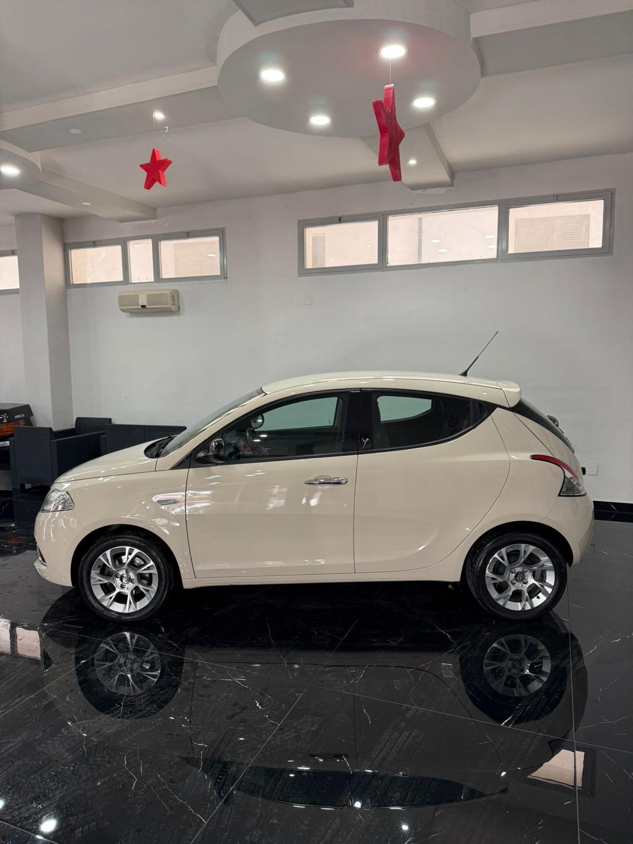 Lancia Ypsilon 1.3 MJT 16V 95 CV 5 porte S&S Platinum