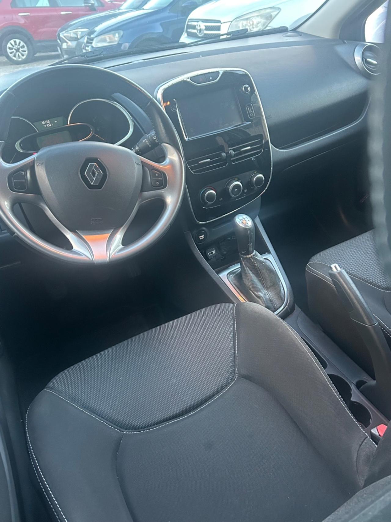 Renault Clio 1.2 modelllo COSTUME NATIONAL