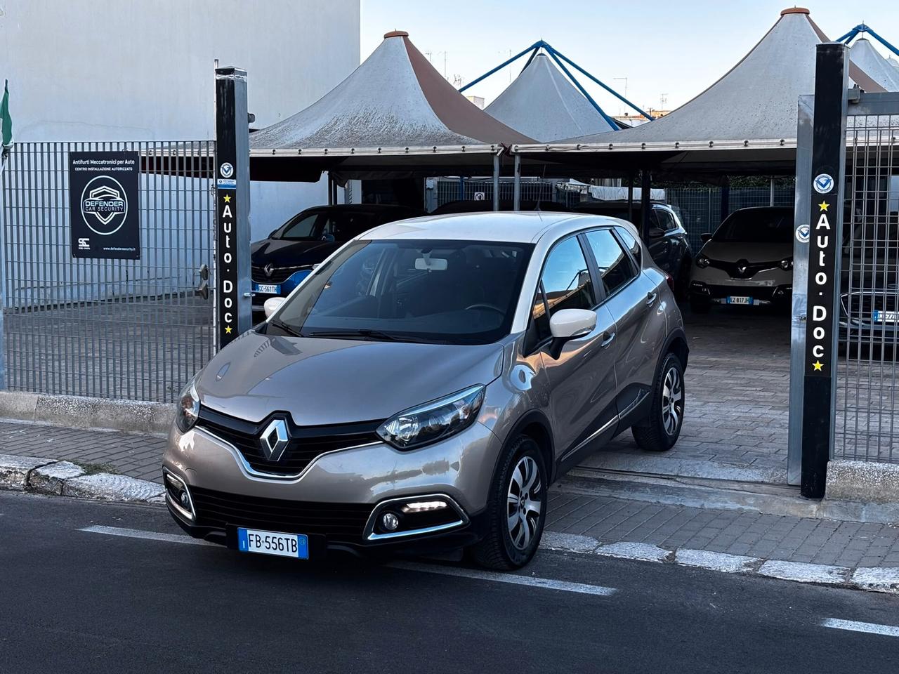 Renault Captur 0.9 TCe 90cv Energy Life - 2015