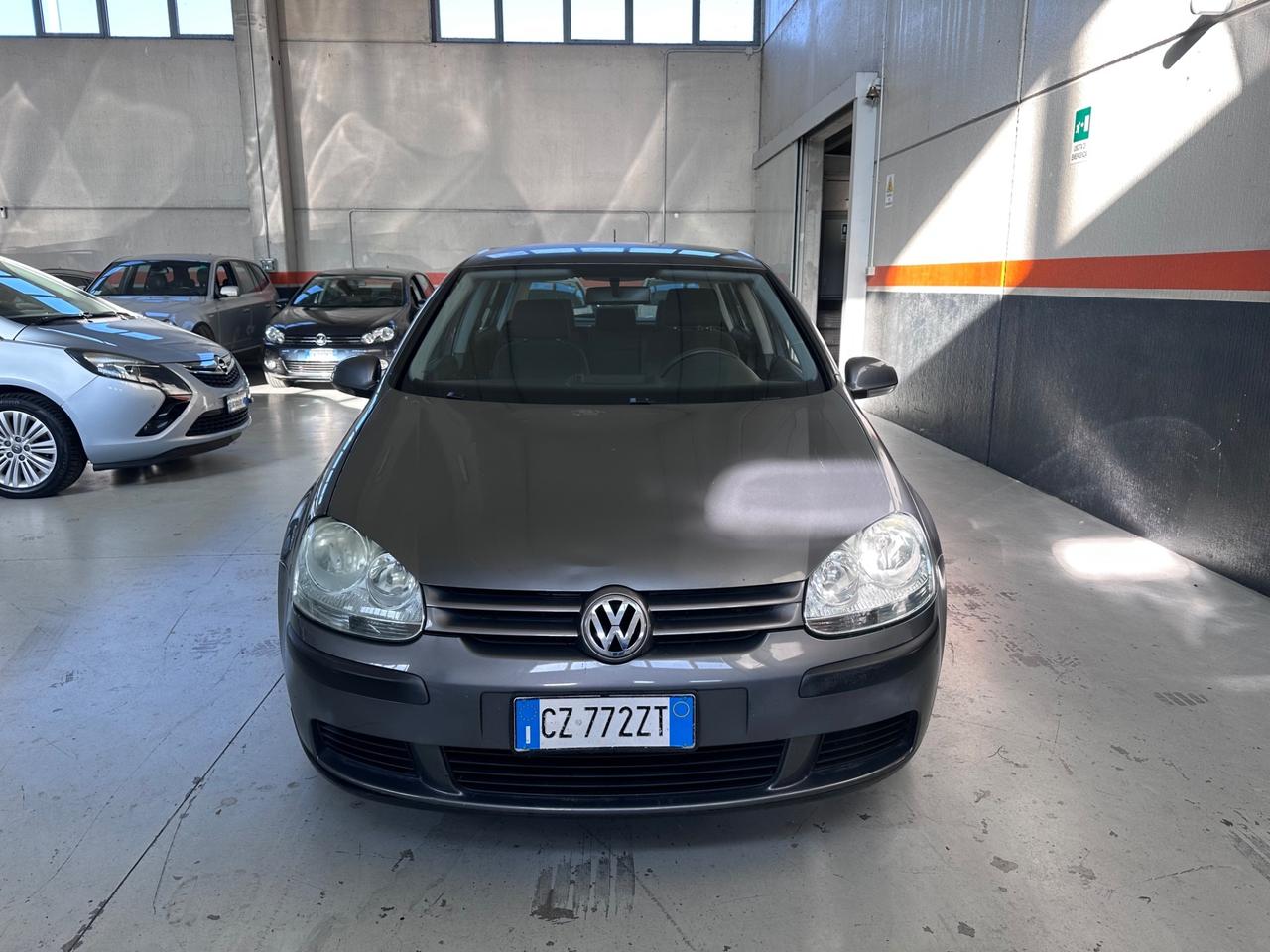 Volkswagen Golf 1.6 16V FSI 5p. Comfortline