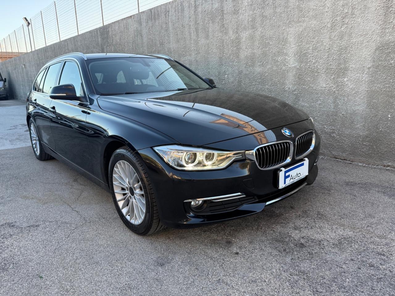 BMW 318d Touring Luxury,Navi,Bluetooth,Climatronic,Led+Xeno,ecc.