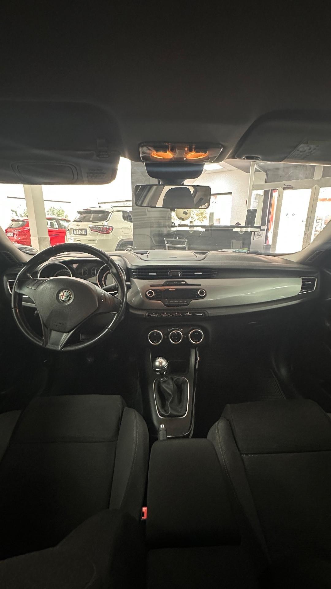 Alfa Romeo Giulietta 1.6 JTDm-2 105 CV Distinctive