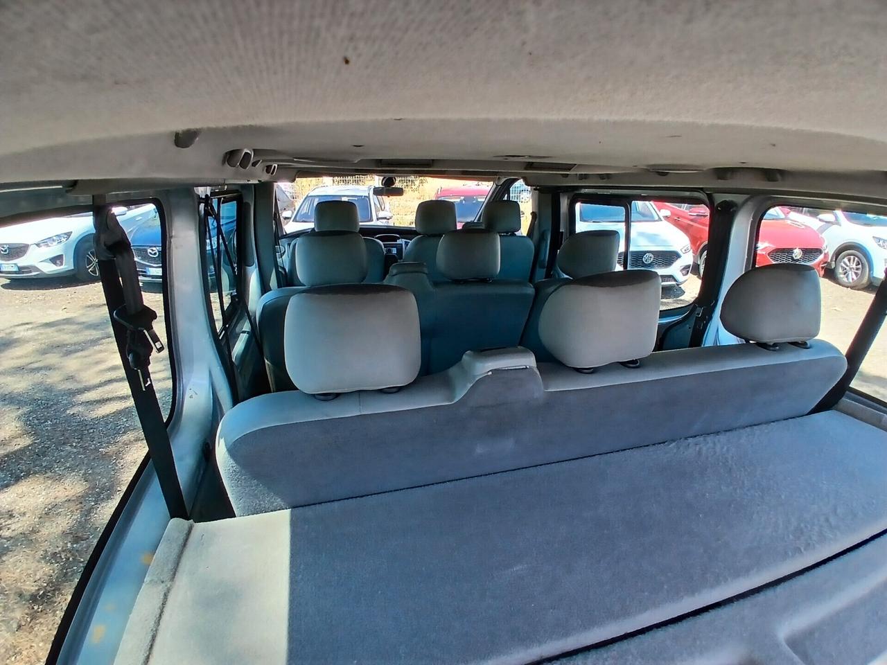 Opel Vivaro 29 2.5 CDTI PL-TN Combi Semivetrato