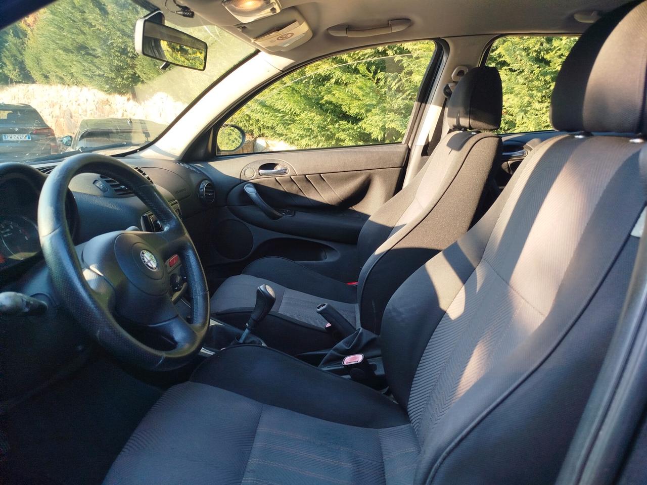 Alfa Romeo 147 Black line 5 porte GPL