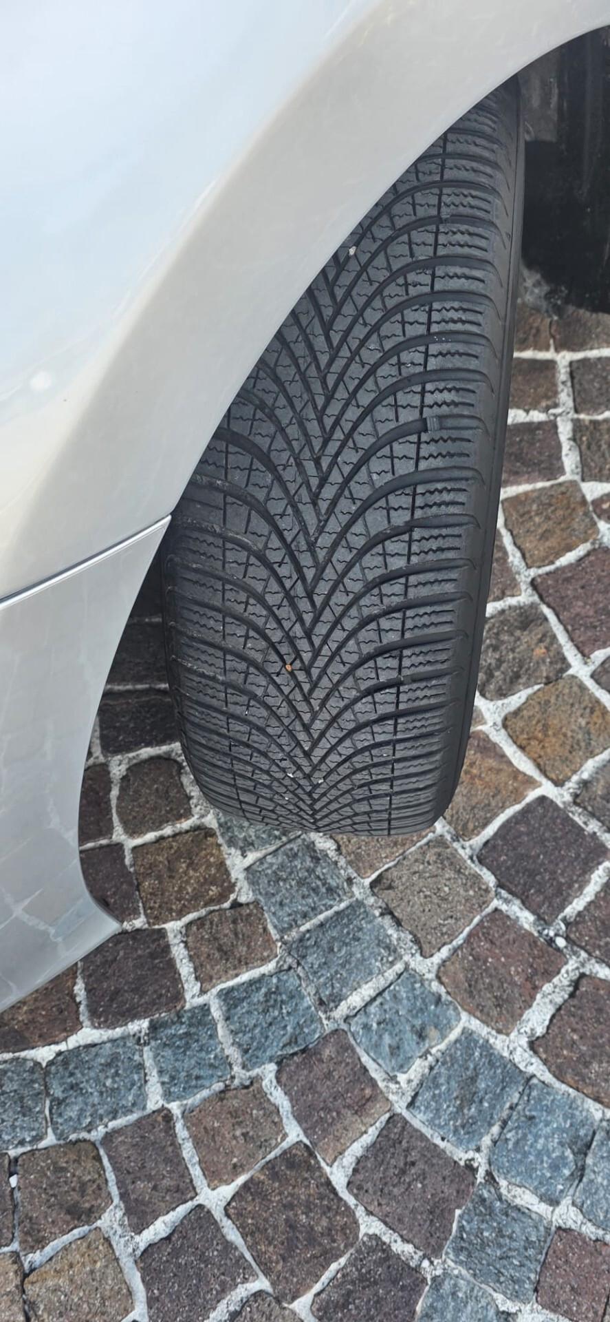 Toyota Auris 1.4 D-4D 5 porte Sol