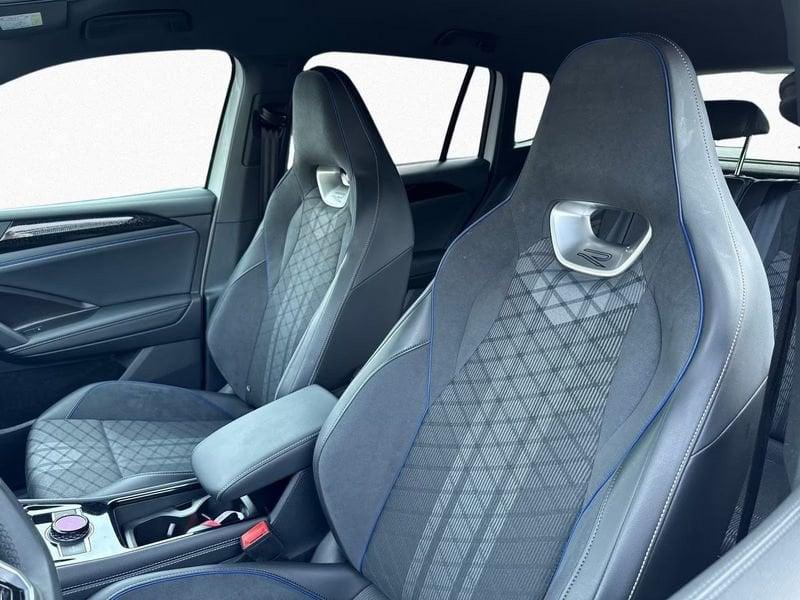 Volkswagen Tiguan Tiguan 1.5 eTSI 150 CV ACT DSG R-Line Camera 360° Led Matrix 20"