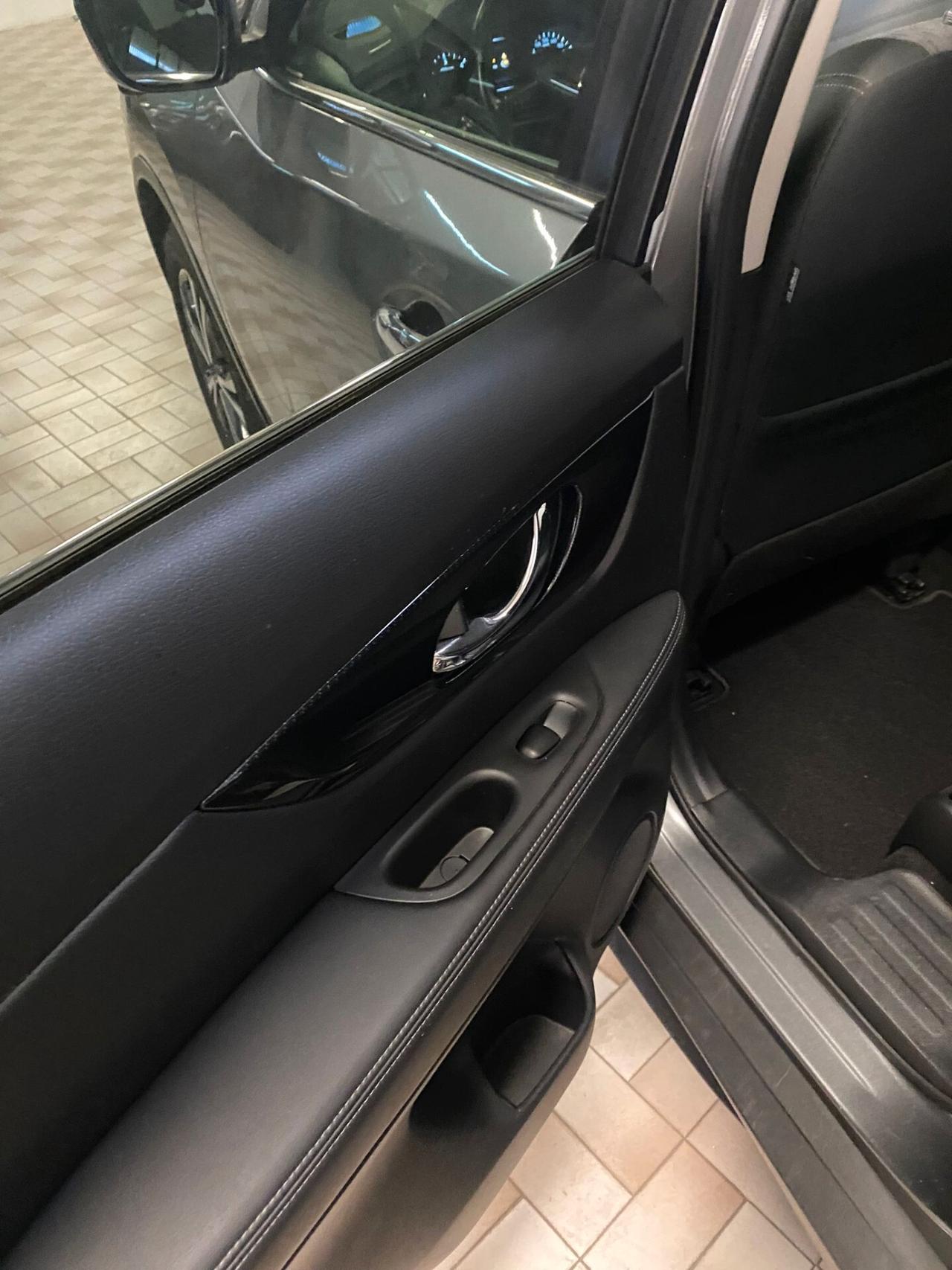 Nissan X-Trail dCi 150 2WD N-Connecta