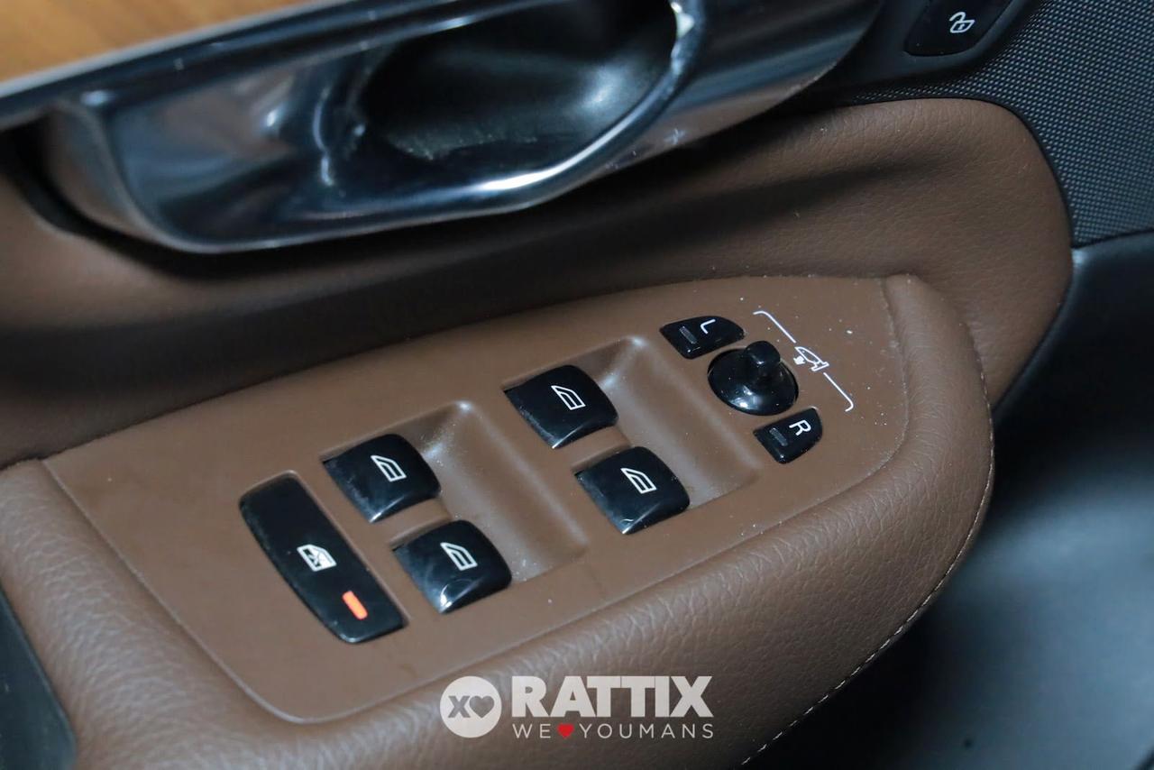 Volvo XC90 2.0 B5 Momentum Pro AWD Geartronic