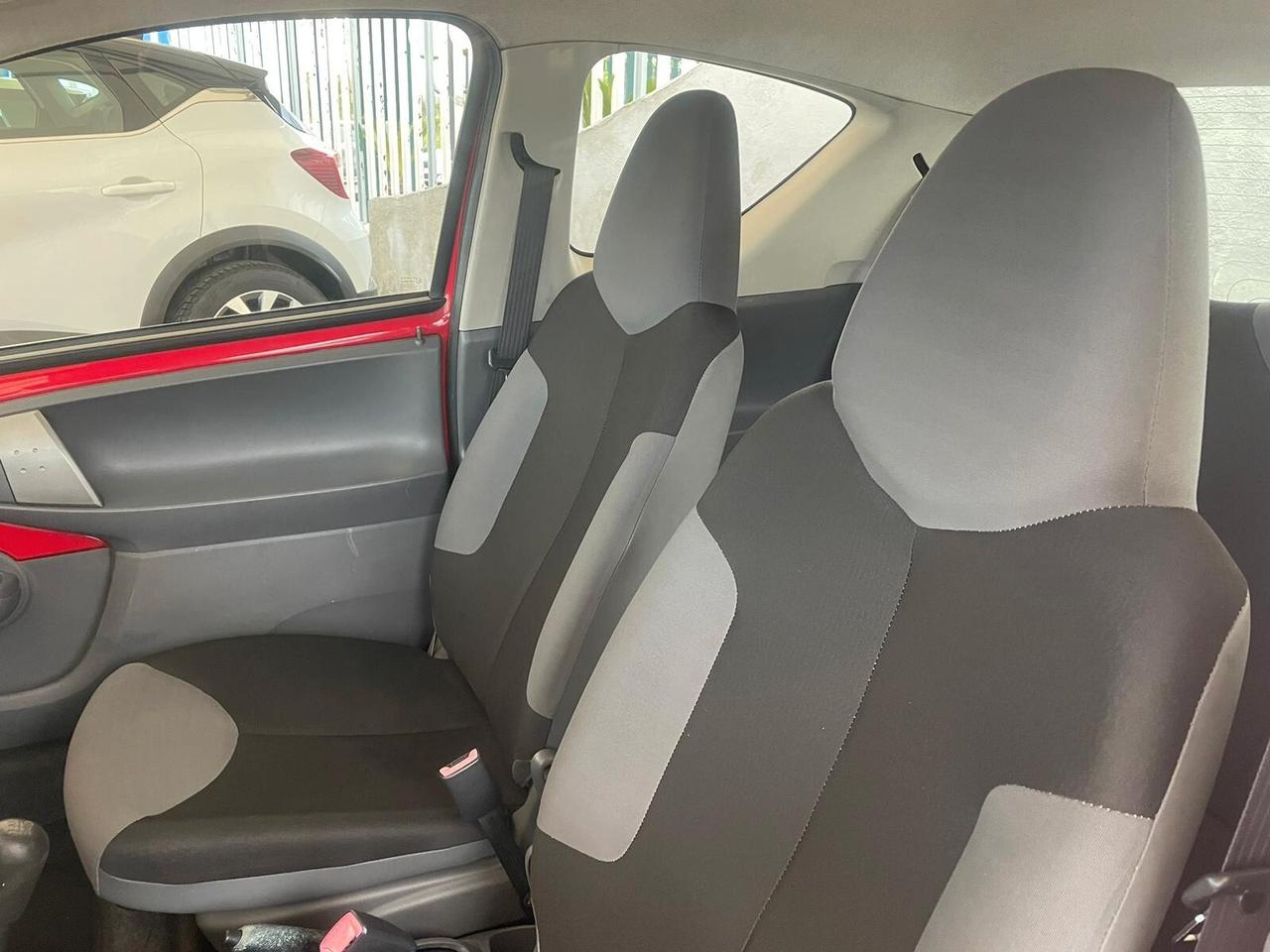 Peugeot 107 1.0 68CV 3p. Desir