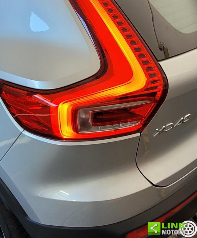 VOLVO XC40 D4 AWD Geartronic R-design