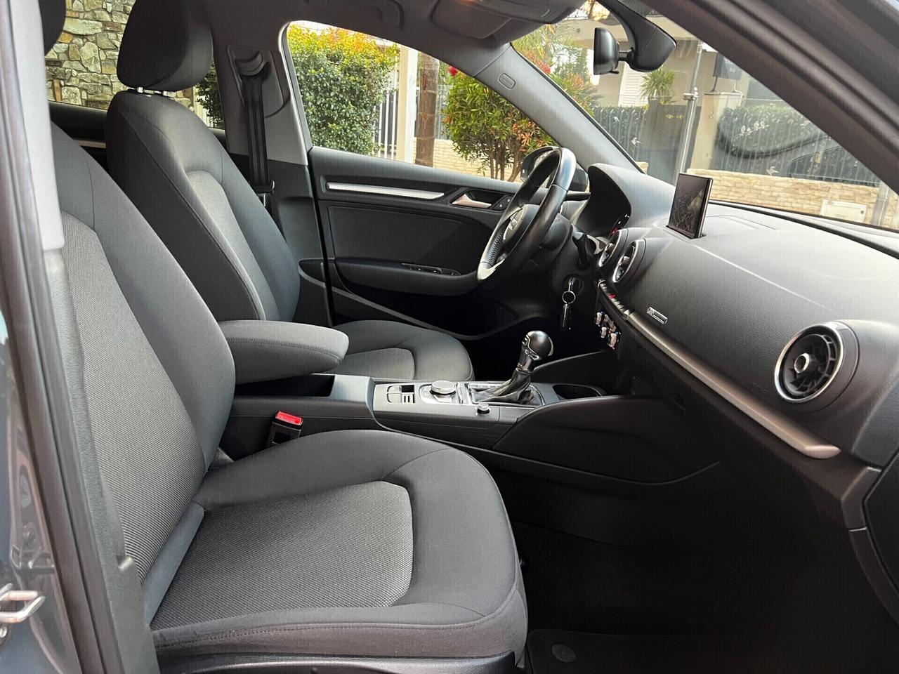 Audi A3 SPB 30 TDI S Tronic- 2019-NAVI